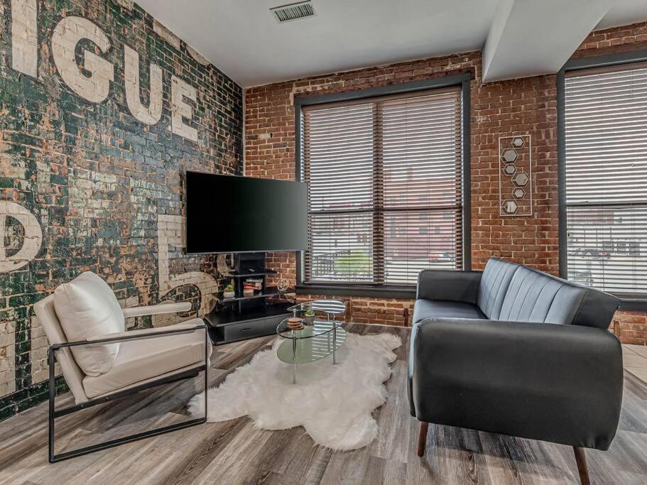 Deluxe Studio In Historic Downtown Building! Bartlesville Exterior foto